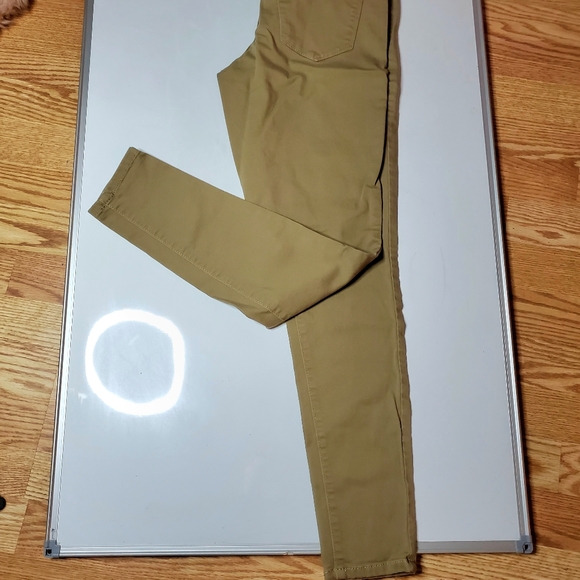 Mossimo khaki Mid -Rise Jegging - Picture 3 of 5